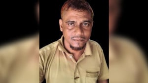 গাজা সেবনকারীদের ছাড়াতে থানায় ঢুকে শ্রমিক দল নেতার মাতলামি, জরিমানায় মুক্তি