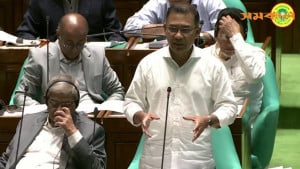 শিক্ষকরা যেন দ্বিতীয় কাজ করতে বাধ্য না হন, তাদের সম্মানী বাড়ানো প্রয়োজন: প্রধানমন্ত্রী