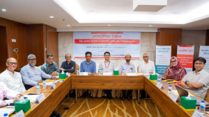 স্বচ্ছ বোতলে ভিটামিন ‘এ’ নষ্টের শঙ্কা, অস্বচ্ছ প্যাকেজিংয়ের আহ্বান