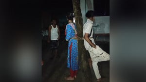 রাজবাড়ীতে তরুণ ও গৃহবধূকে গাছে বেঁধে মারধর, স্বামীর সঙ্গে বিচ্ছেদের পর বিয়ে