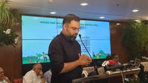 বিদেশে পরিচ্ছন্নতা মেনে চললেও দেশে যত্রতত্র ময়লা ফেলেন অনেকে: ক্রীড়া প্রতিমন্ত্রী