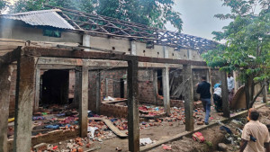 বিবাদীদের বাড়িতে হামলা, জানে না বাদীপক্ষ