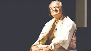বহুমাত্রিক শিল্পের কোলাজ মুস্তাফা মনোয়ার