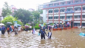 বর্ষা মৌসুমে আর পাবলিক পরীক্ষা হবে না