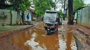 আশ্বাসে সাত বছর পার, সংস্কার আর হয় না