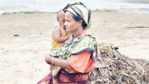 এই কূলে সাগর, ওই কূলে নদী মাঝখানে বাঁচার লড়াই