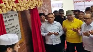 তাঁত শিল্পের হারানো ঐতিহ্য ফিরিয়ে আনতে সব ধরনের পদক্ষেপ নেওয়া হবে: বস্ত্র ও পাট প্রতিমন্ত্রী