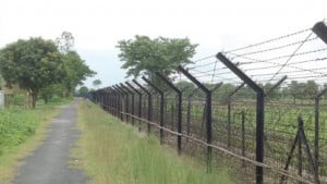 বাংলাদেশি সন্দেহে ভারতীয় নারীকে নোম্যান্সল্যান্ডে আটকে রাখার অভিযোগ