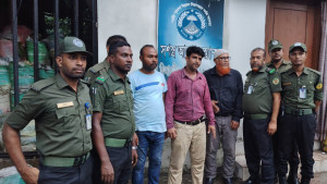 মিরপুর বিআরটিএতে দালালবিরোধী অভিযানে ৩ জনের কারাদণ্ড