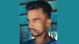দুই বছর আত্মগোপনে, মাকে দিয়ে ‘গুম’ মামলা