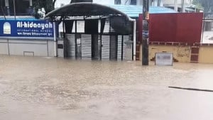 জলাবদ্ধতা নিরসনে হাজার কোটি টাকা ব্যয় নিয়ে প্রশ্ন