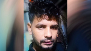 ডিবির অভিযানে বোমা বিস্ফোরণ ঘটিয়ে ছিনিয়ে নেওয়া হলো আসামি