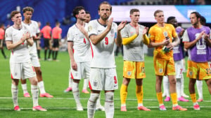 এত কাছে গিয়েও কেন হারল ইংল্যান্ড, জানালেন কেইন