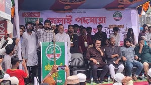 সরকার কার্ডের নামে বেকারত্বে উৎসাহ দিচ্ছে: হাসনাত আবদুল্লাহ