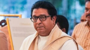 ‘গণ্ডগোল করলেই পেটাব’: মুম্বাইয়ে বিক্ষোভের আগে হুমকি
