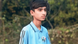 মাছ ধরতে গিয়ে স্রোতে ভেসে নিখোঁজ, ৭ ঘণ্টা পর মিলল স্কুলছাত্রের মরদেহ
