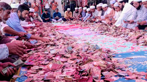 শাহজালালের মাজারের দানবাক্সে চার বস্তা টাকা, চলছে গণনা