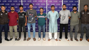 প্রকৃত পাসপোর্টধারীর বদলে অন্য নারীকে ইতালি পাঠানোর অভিযোগ, গ্রেপ্তার ৭