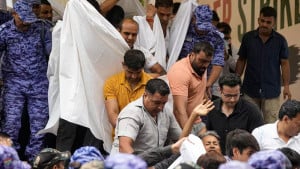 অনশন কি বদলাতে পারবে ভারতের রাজনীতি