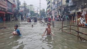 ৪ কারণে বেশি বর্ষণ, ৬ বিভাগে অতি ভারী বৃষ্টির শঙ্কা