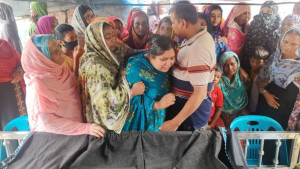 বিশ্বকাপ ফাইনাল দেখে বাড়ি ফেরেন যুবক, পরে মিলল ঝুলন্ত লাশ