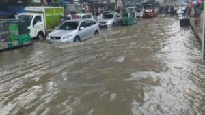 দুর্যোগপূর্ণ আবহাওয়ায় চবিতে ক্লাস-পরীক্ষা বন্ধ