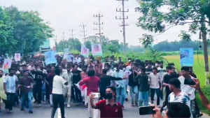 কুমিল্লায় নিষিদ্ধ ছাত্রলীগের ঝটিকা মিছিল, আটক ৪৫