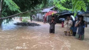 পাহাড়ি ঢলে নিম্নাঞ্চল প্লাবিত, সড়ক যোগাযোগ ব্যাহত
