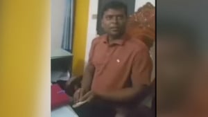 থানায় বসে টাকা গুনে মানিব্যাগে রাখার ভিডিও ভাইরাল, পুলিশ কর্মকর্তা প্রত্যাহার