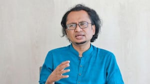 নয়াদিল্লি বিমানবন্দর থেকে ফেরত এলেন প্রধানমন্ত্রীর উপদেষ্টা