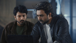 হারিয়ে যাওয়া প্রতিবেদনের খোঁজে অপূর্ব-ইয়াশ, কবে আসছে ‘হেডলাইন’
