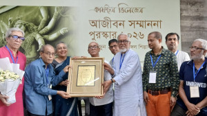 আজীবন সম্মাননায় ভূষিত প্রতিমাশিল্পী হরিপদ পাল