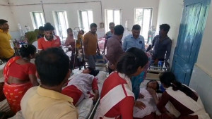 বিদ্যালয়ের নলকূপের পানি পান করে হাসপাতালে ৩৭ শিক্ষার্থী