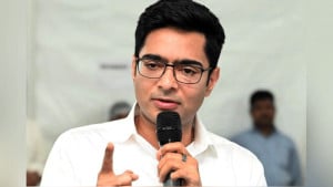 দুর্নীতি মামলায় অভিষেককে ইডির তলব