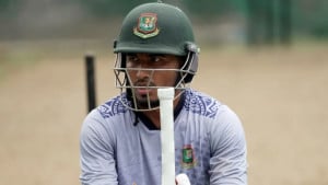 অস্ট্রেলিয়া সিরিজে বাদ পড়তে পারেন আফিফ
