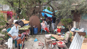 বিচারাধীন জমি থেকে উচ্ছেদ তিন পরিবার
