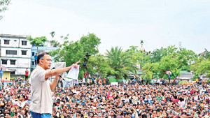এক যুগ ধরে চলা আন্দোলনে  তাদের কোথাও দেখিনি