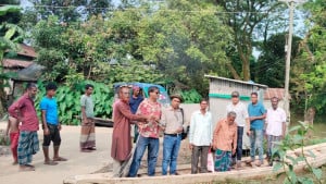 হাওরে শিক্ষার্থীদের নিরাপদ যাতায়াতে নৌকা উপহার