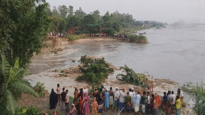 যমুনার ভাঙনে নির্ঘুম রাত চরাঞ্চলের মানুষের