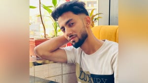 কক্সবাজার সমুদ্রসৈকতে গোসলে নেমে পর্যটক নিখোঁজ