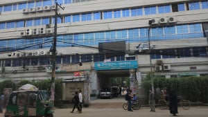 চট্টগ্রাম বিদ্যুৎ অফিসে সিবিএ নেতাকর্মীদের তাণ্ডব, ৪ জনকে বদলি