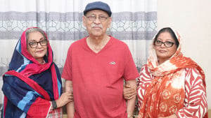 প্রথমবার এক নাটকে বরেণ্য তিন অভিনয়শিল্পী