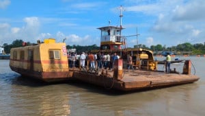 ২৩ বছর পর মোংলা নদীতে চালু হলো ২৪ ঘণ্টার ফেরি সার্ভিস