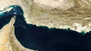 হরমুজ পারাপার নিয়ে তেহরানের হুঁশিয়ারি 