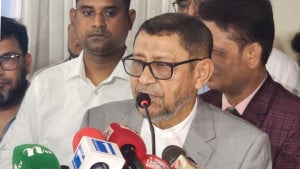 হাসপাতালের অপরিচ্ছন্ন পরিবেশে অসন্তোষ স্বাস্থ্যমন্ত্রীর, ৩ দিনের মধ্যে ব্যবস্থা নেওয়ার নির্দেশ