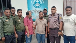মিরপুর বিআরটিএতে ভ্রাম্যমাণ আদালত: ৪ দালালের কারাদণ্ড, দুজনকে জরিমানা 