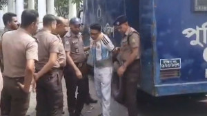 আর্জেন্টিনার জার্সি গায়ে ট্রাইব্যুনালে জুনাইদ আহমেদ পলক