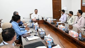 বিআরটি প্রকল্প নিয়ে সভা করলেন প্রধানমন্ত্রী