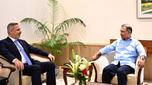 প্রধানমন্ত্রীর সঙ্গে তুরস্কের পররাষ্ট্রমন্ত্রীর সৌজন্য সাক্ষাৎ