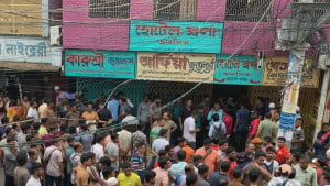 রাজশাহীতে অনির্দিষ্টকালের জন্য সব জুয়েলারি দোকান বন্ধ ঘোষণা